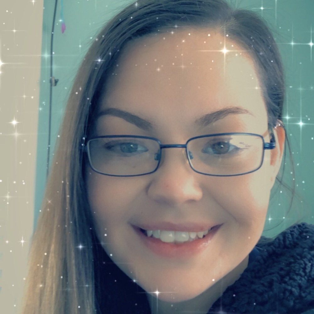 Meet your Posher, Candis